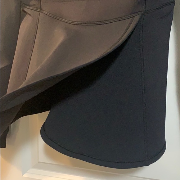 ❌ SOLD ❌ Lululemon sweater “run with heart” - Picture 3 of 5